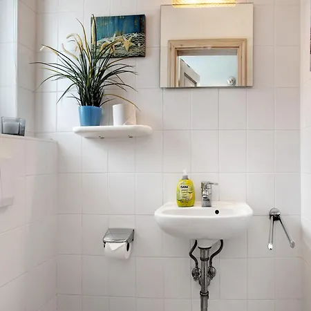 Yachthafenblick Nr 5 *