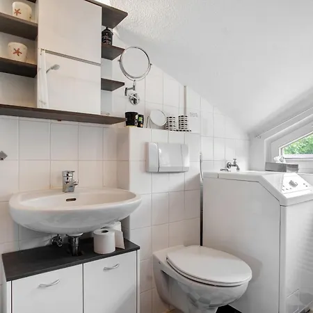 Yachthafenblick Nr 5 * Sellin (Rugen)