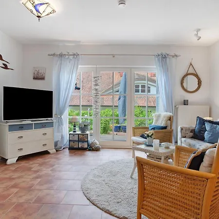 Yachthafenblick Nr 5