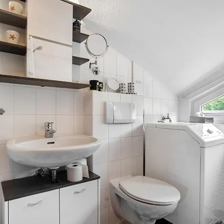 Yachthafenblick Nr 5 * Sellin (Rugen)
