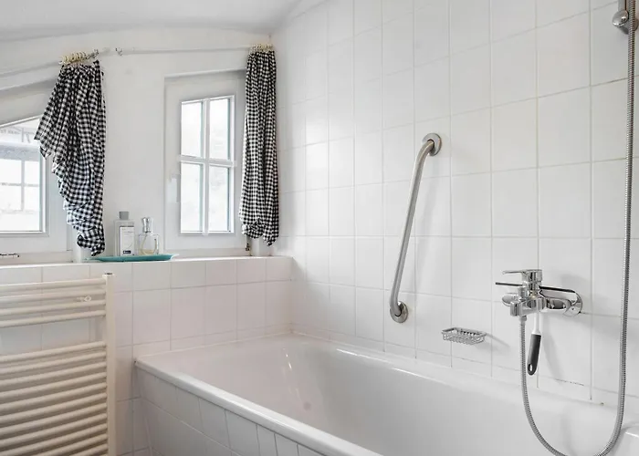 Yachthafenblick Nr 5 * Sellin (Rugen)